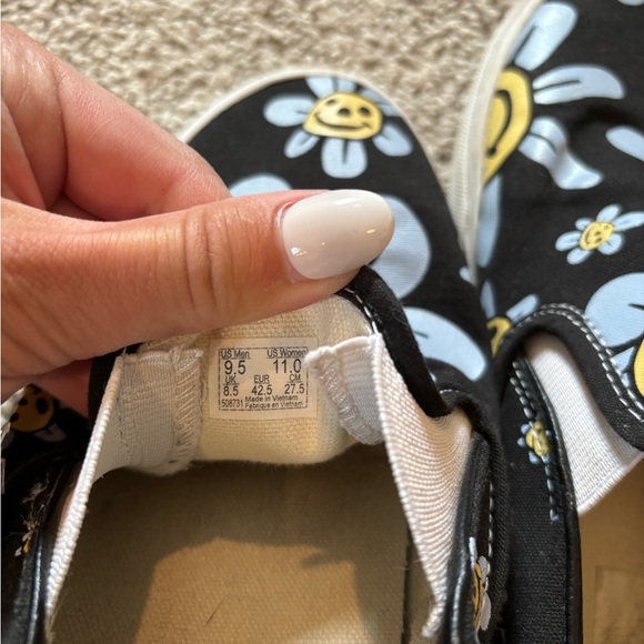 Flower smile vans - Picture 3 of 6